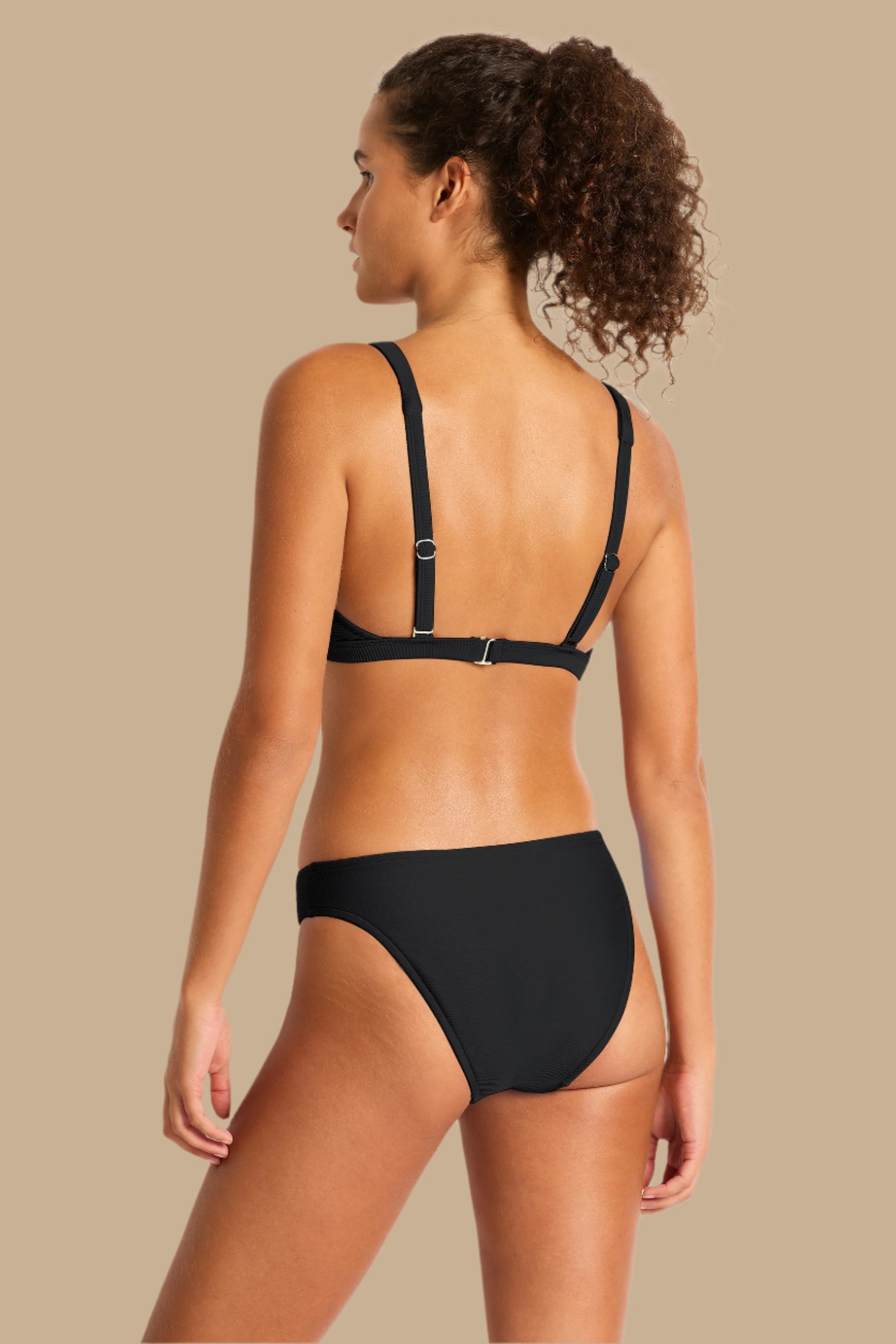 M&L Rib Up to a DD Longline Tri - Bikini Tops - Monte & Lou