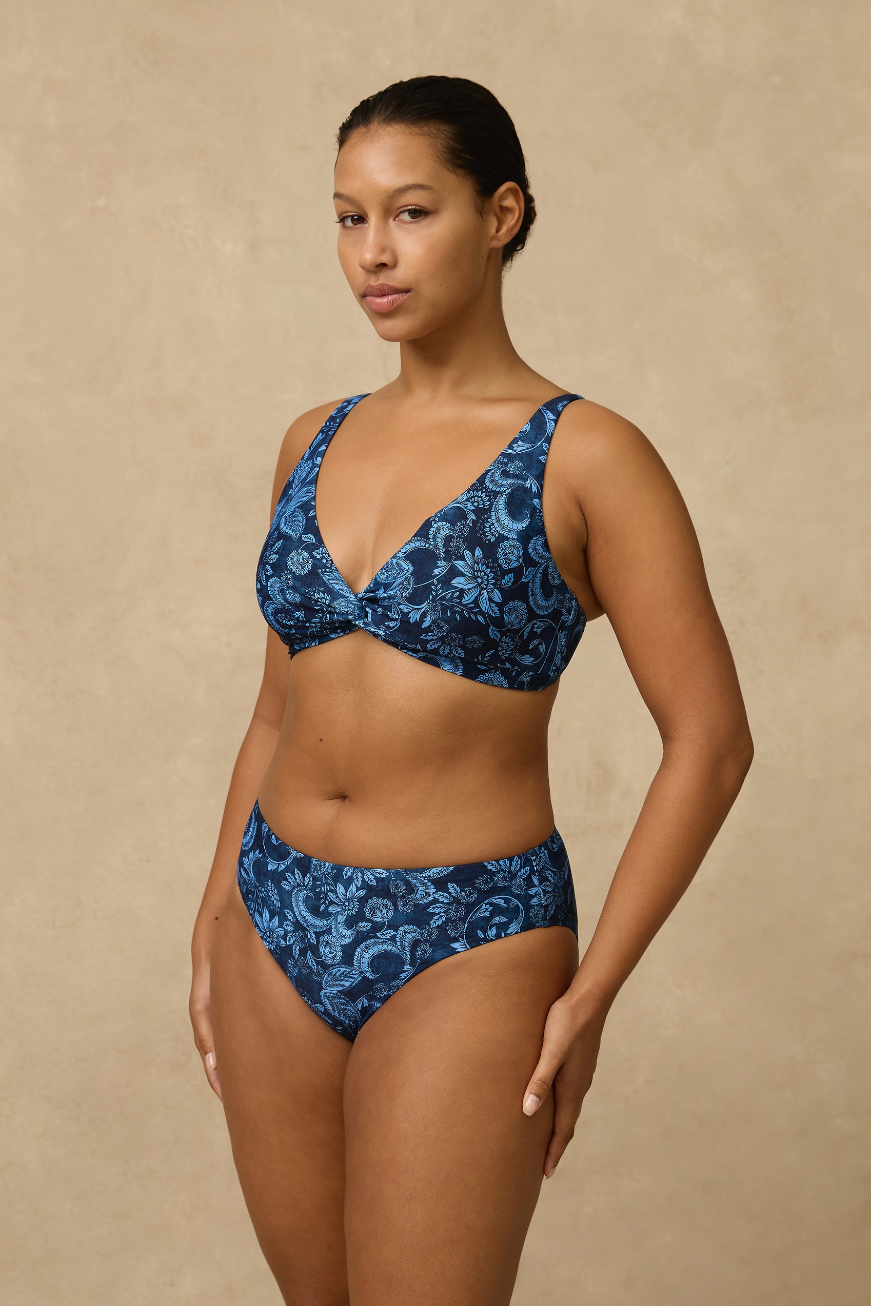 Taylor Multi Fit Twist Crop - Bikini Tops - Monte & Lou