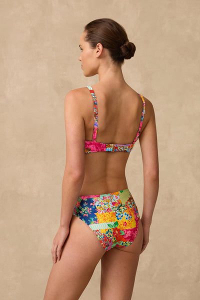 Stevie Multi Fit Twist Crop