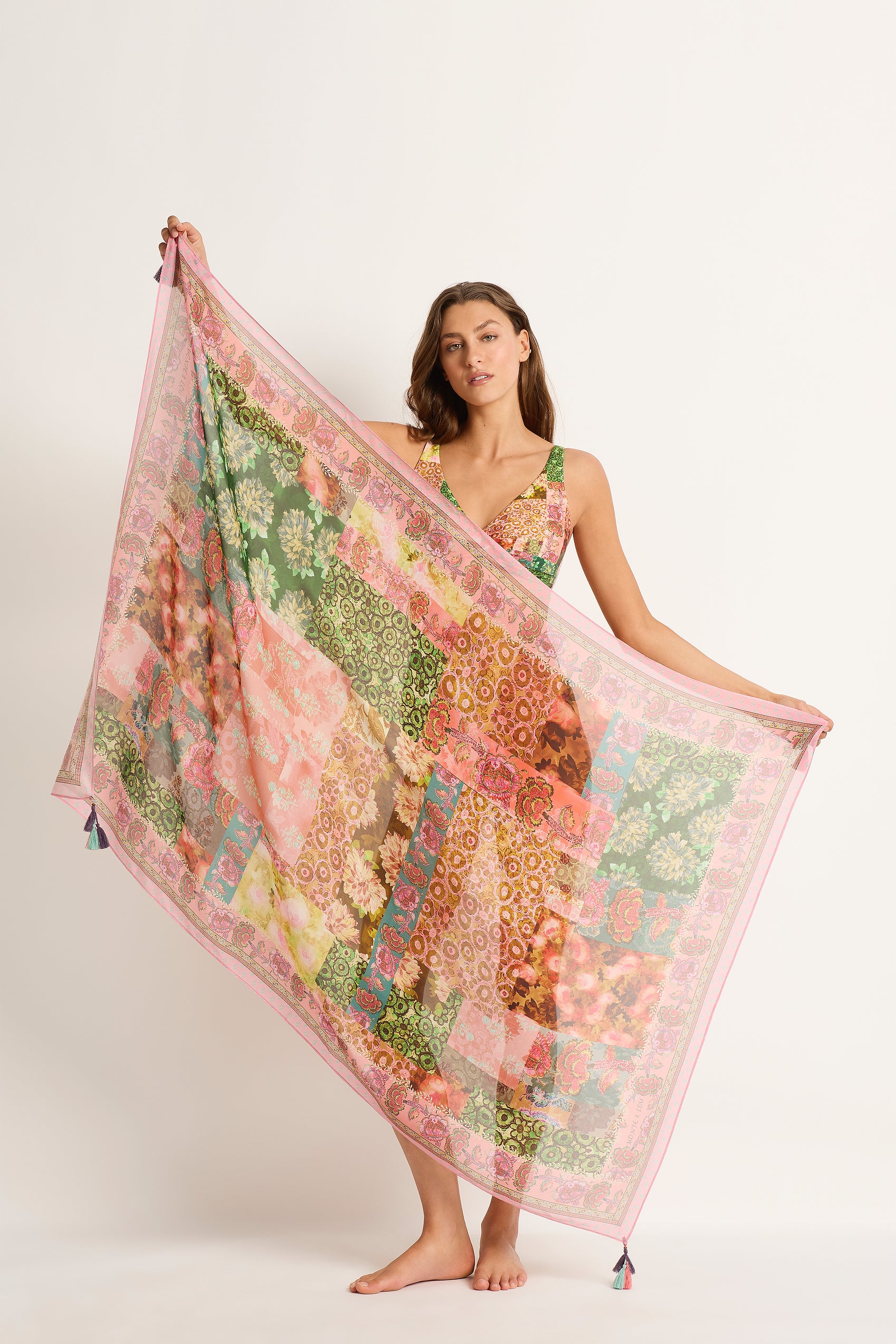 Shari Sarong - Sarong - Monte & Lou